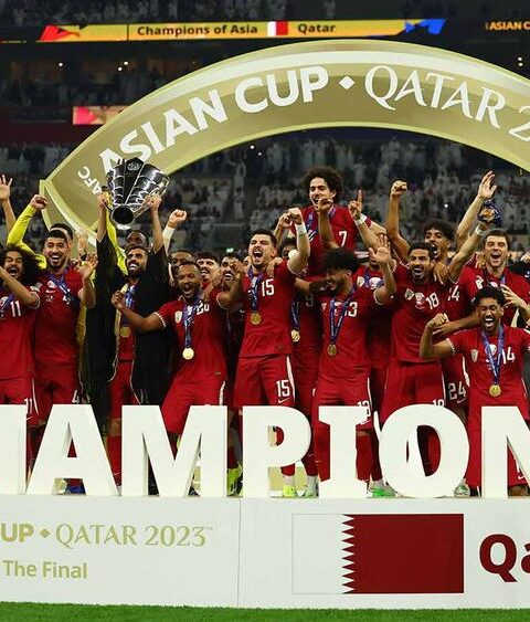 Qatar-players-celebrate-after-winning-the-AFC-Asian-Cup_18d9439a3ce_large